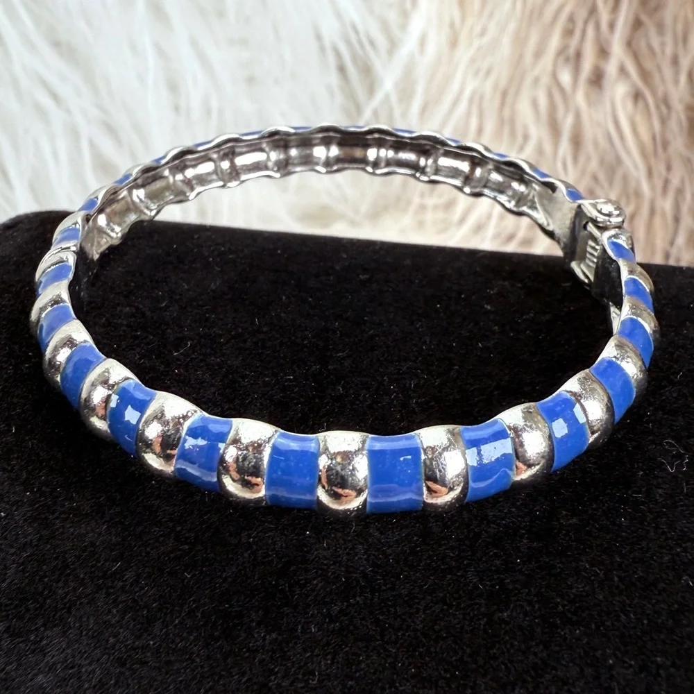 Vintage Silvertone and Blue Bangle Hinged Bracelet
